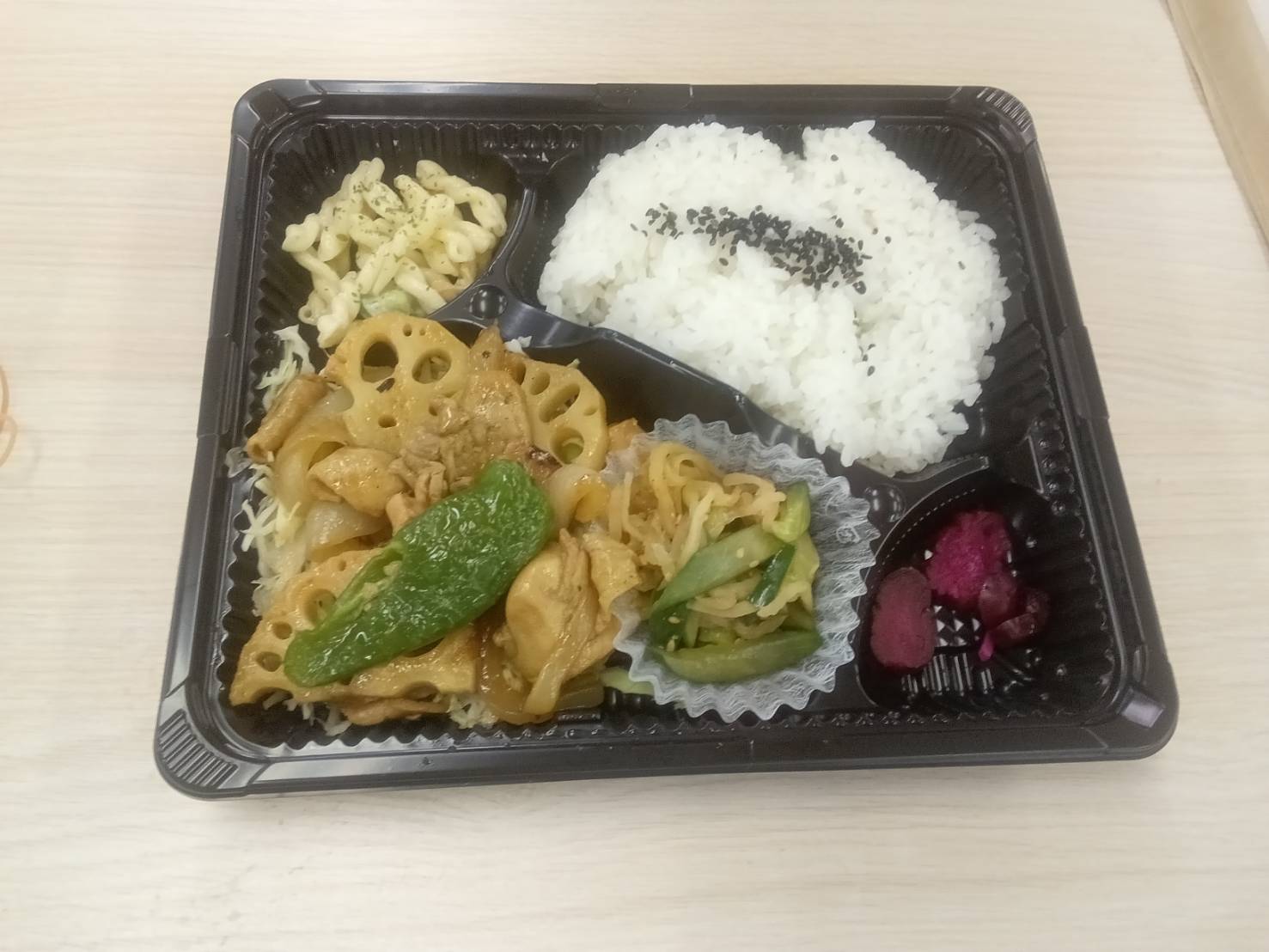 心温まるお昼ご飯とともに、あなたの体験を豊かにする！
